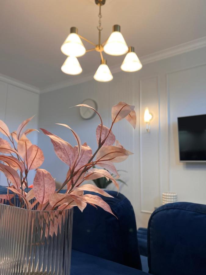 Bella Casa Luxury Apartament Радом Экстерьер фото