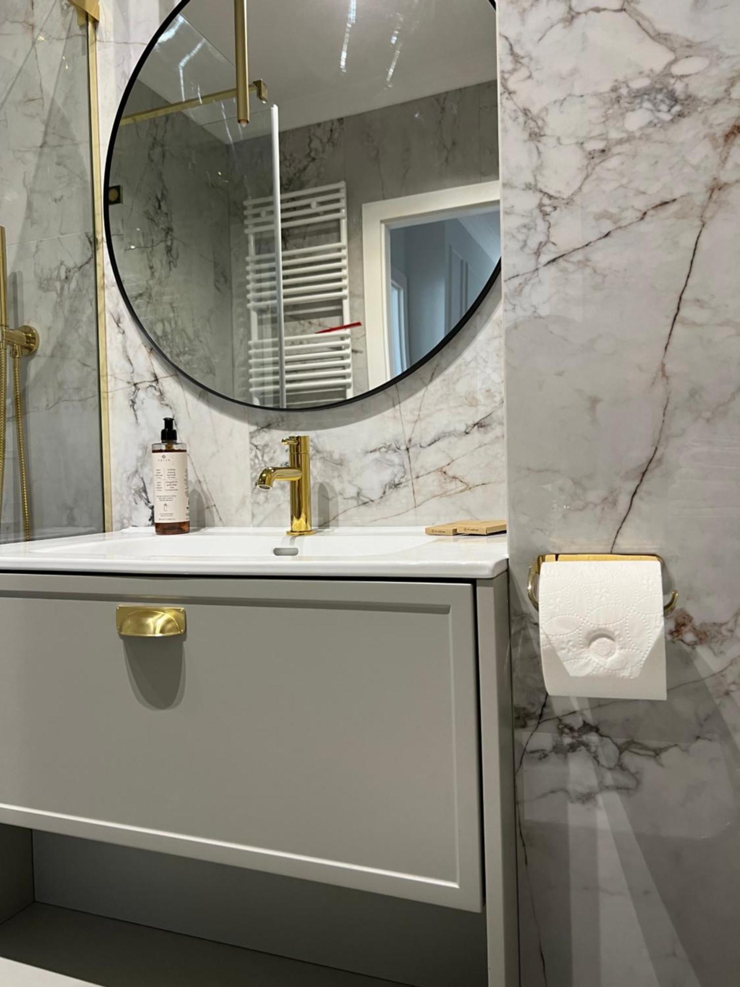 Bella Casa Luxury Apartament Радом Экстерьер фото